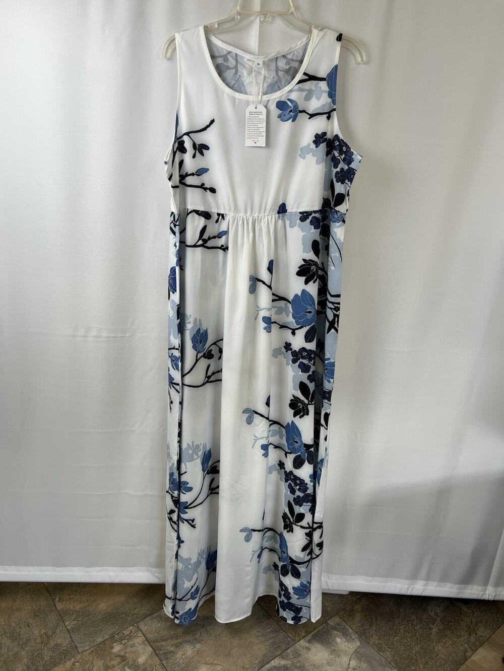 MADE WITH LOVE Pull-Over Blue & White Floral Maxi Dress Light Silky Size XL NWT